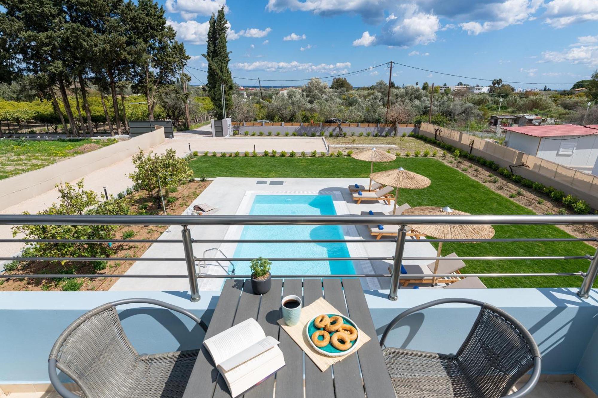 Ethria Pool Villa With Heated Jacuzzi Афанту Екстериор снимка